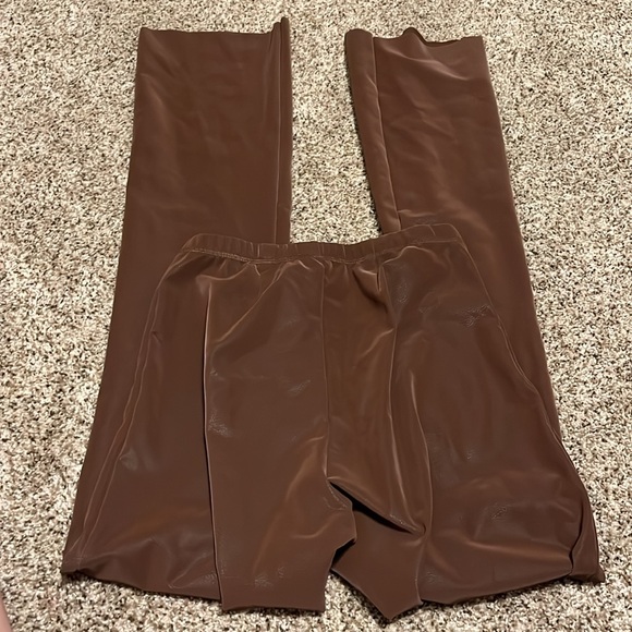 Naked wardrobe faux leather pants - Picture 5 of 7